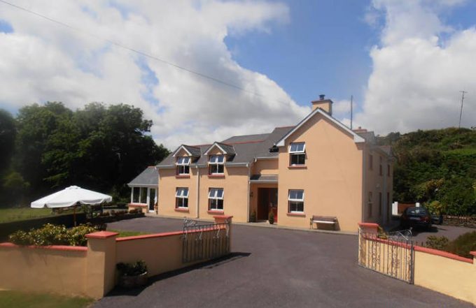 Atlantic House Bed and Breakfast Castletownshend