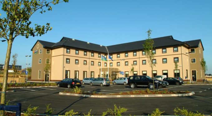 Holiday Inn Express Antrim